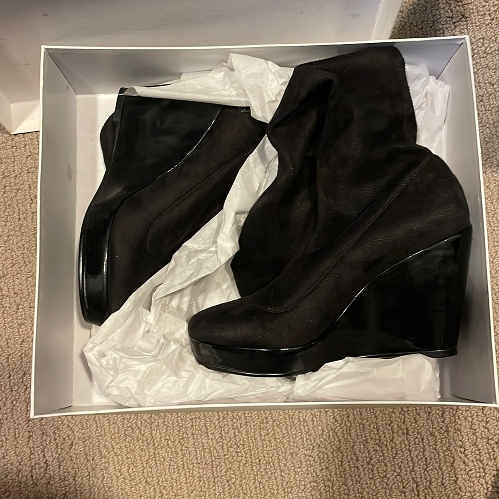 Elli+tee fabric knee high boots with black patent leather wedge